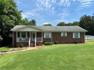 492 Stuart Street, Ramseur, NC 27316