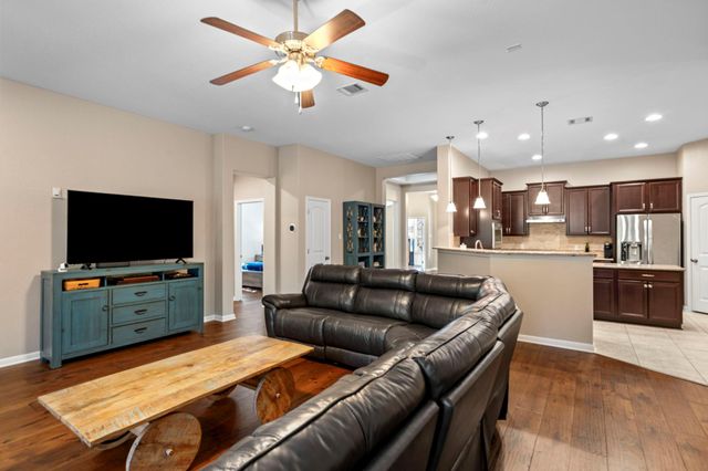 349 Enchanted Woods TRL, Buda, TX 78610