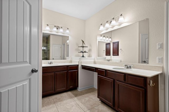 349 Enchanted Woods TRL, Buda, TX 78610