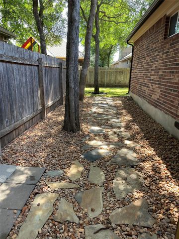 349 Enchanted Woods TRL, Buda, TX 78610