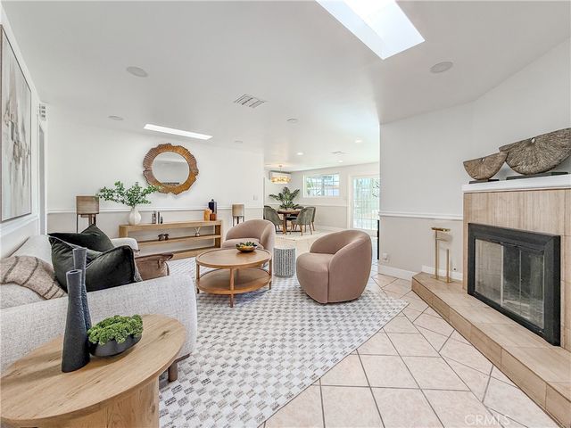 18002 E Fondale, Azusa, CA 91702