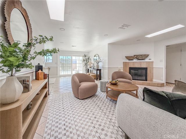 18002 E Fondale, Azusa, CA 91702