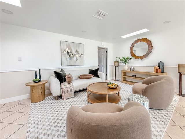 18002 E Fondale, Azusa, CA 91702