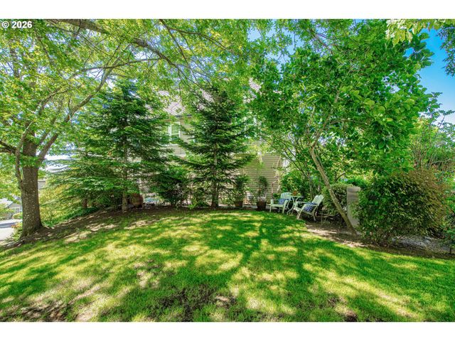 2533 Nw STIMPSON Ln, Portland, OR 97229