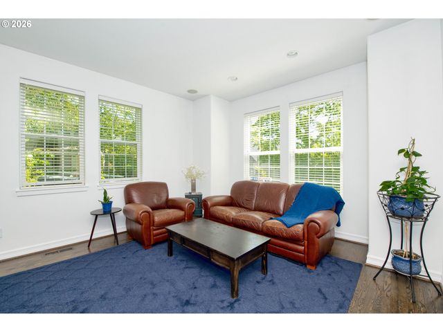 2533 Nw STIMPSON Ln, Portland, OR 97229