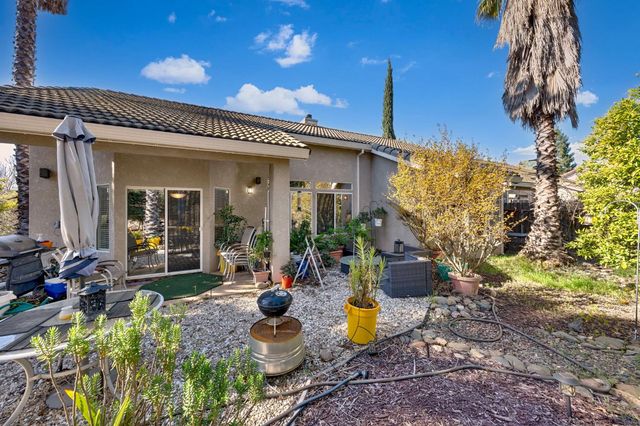 619 Vista Ln, Ione, CA 95640