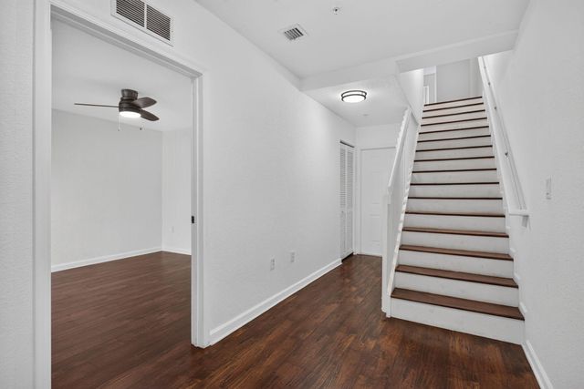 2725 NE 8TH Avenue 112, Wilton Manors, FL 33334
