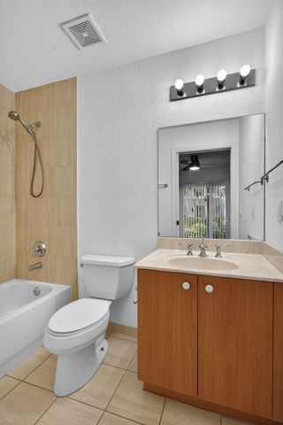 2725 NE 8TH Avenue 112, Wilton Manors, FL 33334
