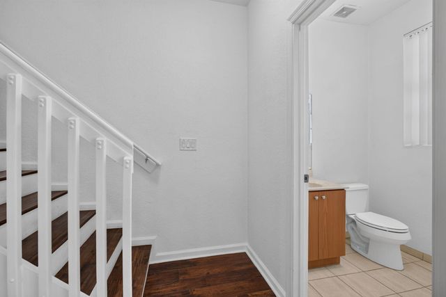 2725 NE 8TH Avenue 112, Wilton Manors, FL 33334