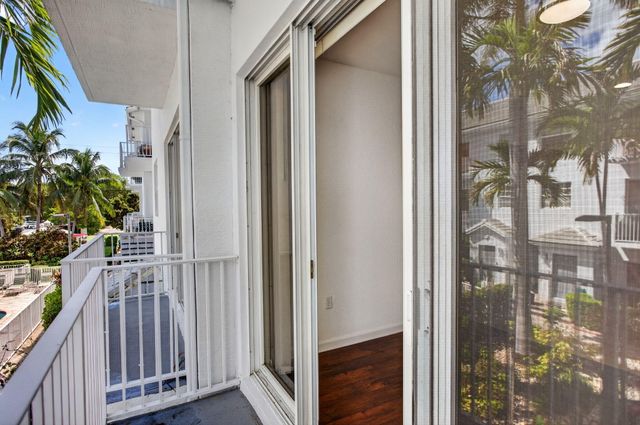 2725 NE 8TH Avenue 112, Wilton Manors, FL 33334