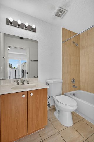 2725 NE 8TH Avenue 112, Wilton Manors, FL 33334