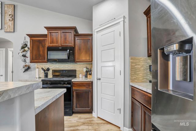 830 Cortni Ct, Twin Falls, ID 83301