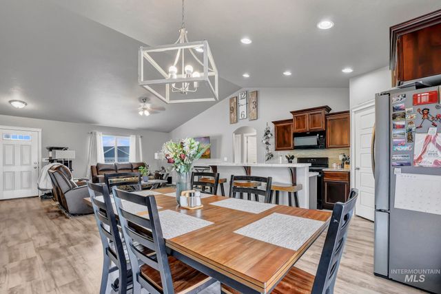 830 Cortni Ct, Twin Falls, ID 83301