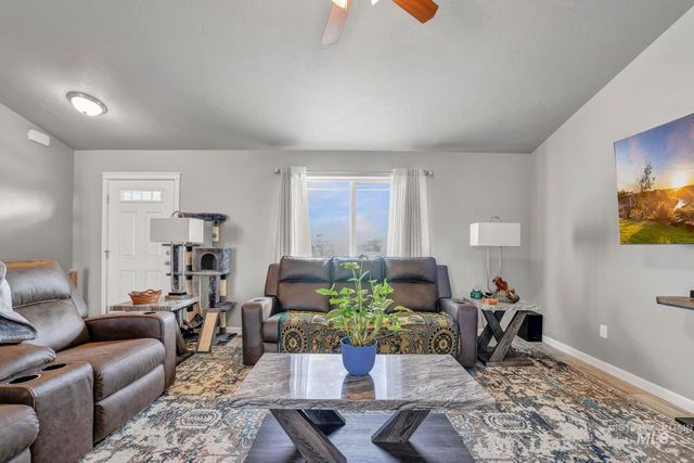830 Cortni Ct, Twin Falls, ID 83301