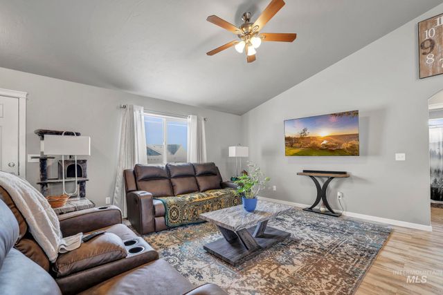 830 Cortni Ct, Twin Falls, ID 83301
