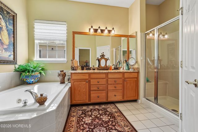 487 Huntington Drive, Jackson, NJ 08527