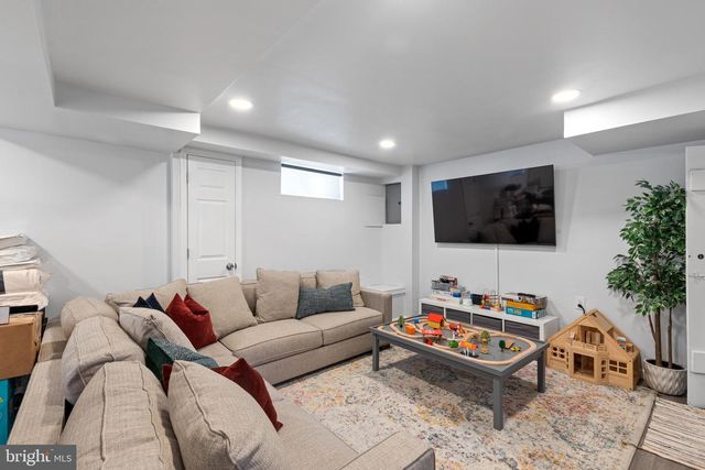 4500 EASTWAY, Baltimore, MD 21212