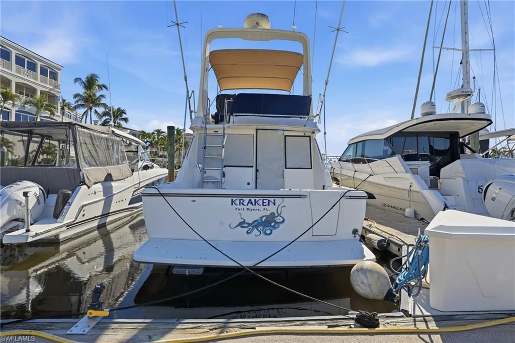 Gulf Harbour Marina G-18, Fort Myers, FL 33908