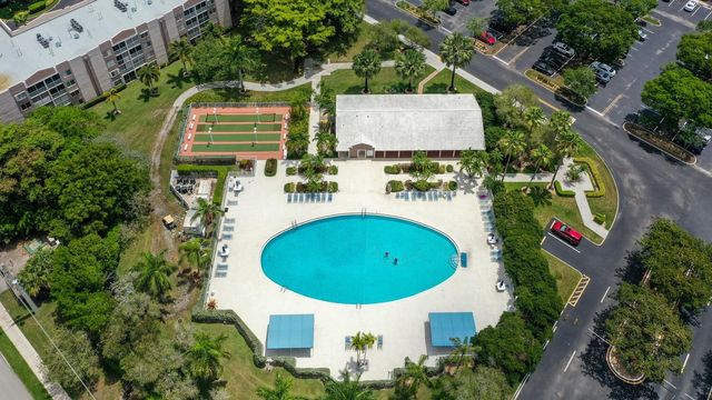 7466 Trent Dr 303, Fort Lauderdale, FL 33321
