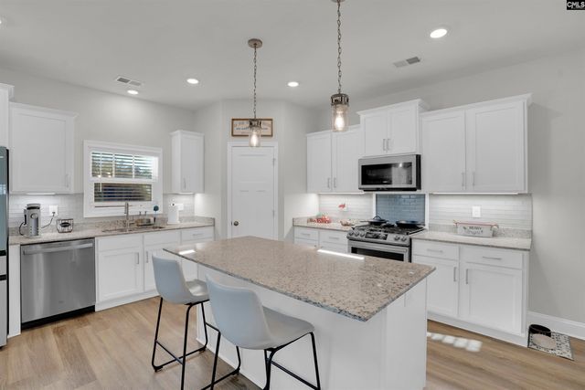 140 Savannah Wood Road, Hopkins, SC 29061