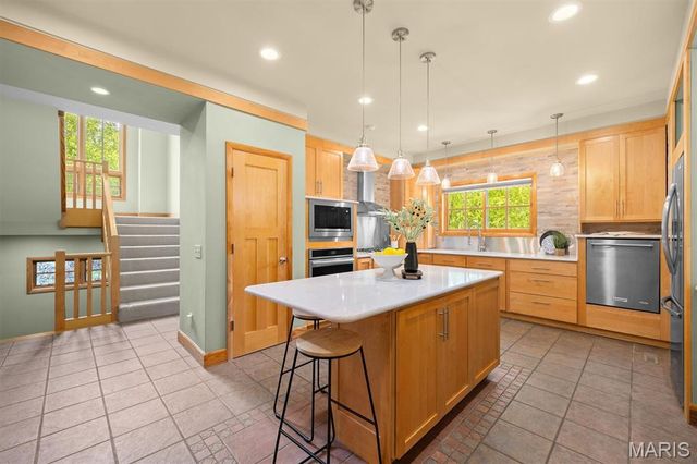 1321 Bossler Lane, O'fallon, IL 62269