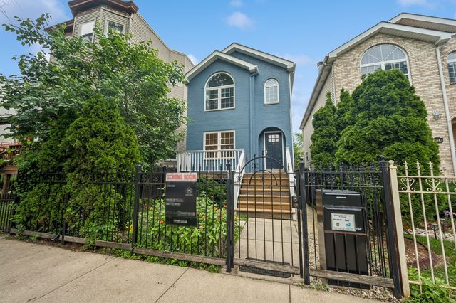 1915 N Sawyer Avenue, Chicago, IL 60647