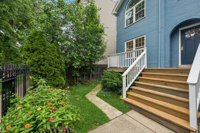 1915 N Sawyer Avenue, Chicago, IL 60647