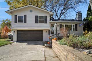 114 SW 52nd Street, Des Moines, IA 50312
