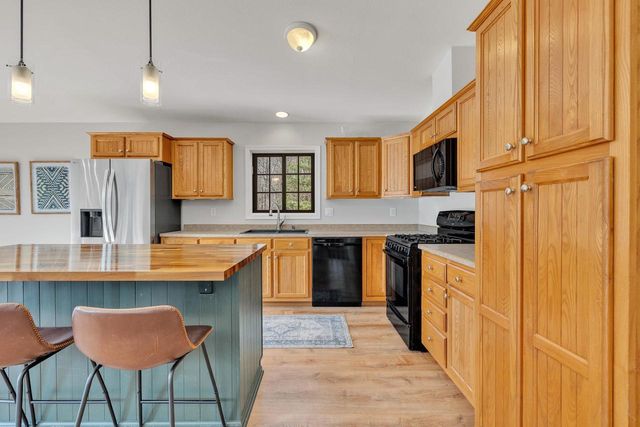 3219 County Road B, Grand Marsh, WI 53936