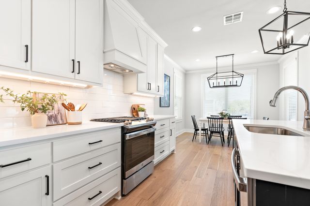 2022 N 5th Street, Waco, TX 76708