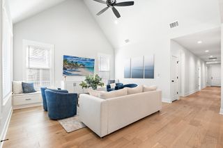 2022 N 5th Street, Waco, TX 76708