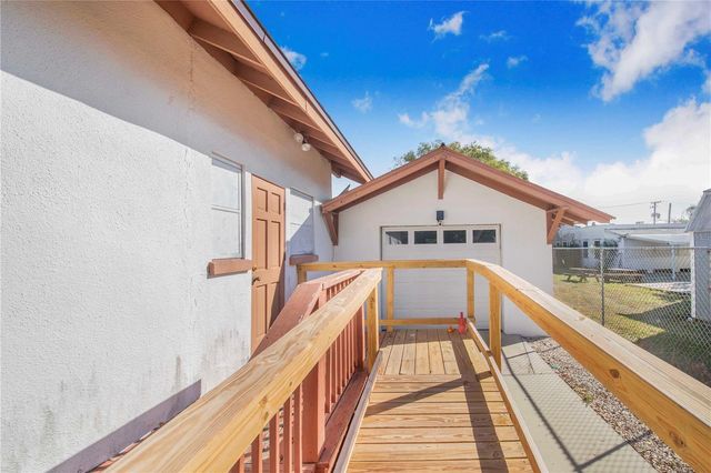 107 S 1ST STREET, Haines City, FL 33844