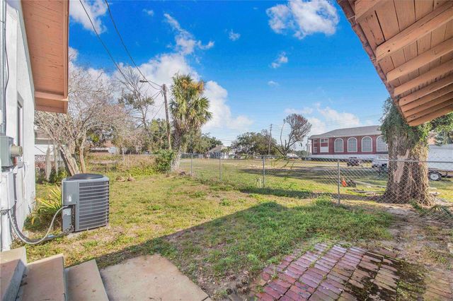 107 S 1ST STREET, Haines City, FL 33844