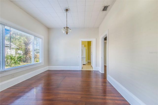 107 S 1ST STREET, Haines City, FL 33844