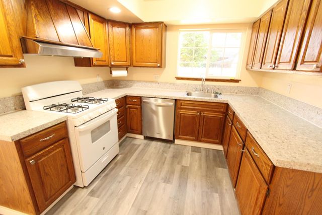 10492 Georgetown Dr, Rancho Cordova, CA 95670