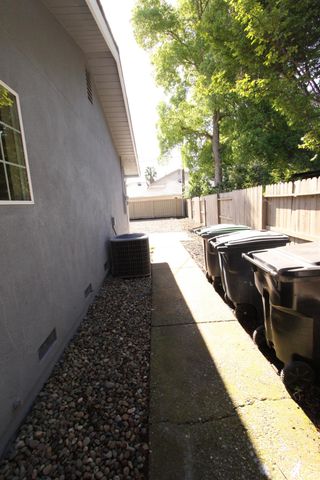 10492 Georgetown Dr, Rancho Cordova, CA 95670