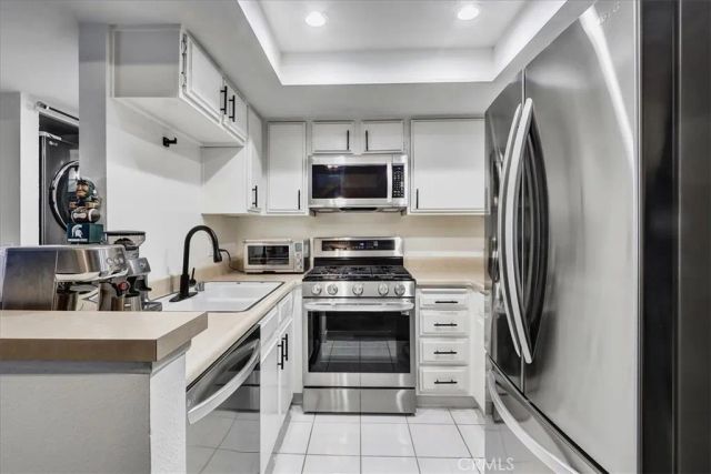 883 W 34th N, Long Beach, CA 90806