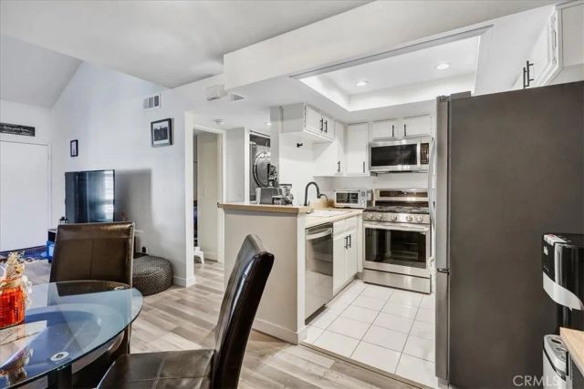 883 W 34th N, Long Beach, CA 90806
