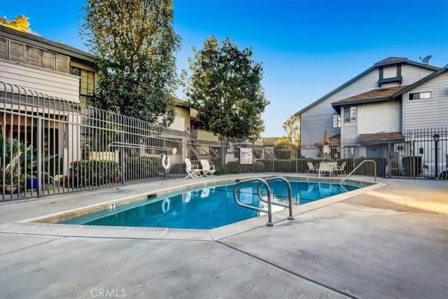 883 W 34th N, Long Beach, CA 90806