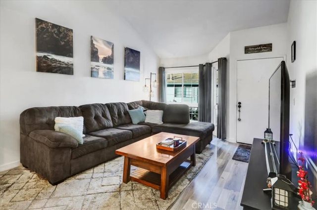 883 W 34th N, Long Beach, CA 90806