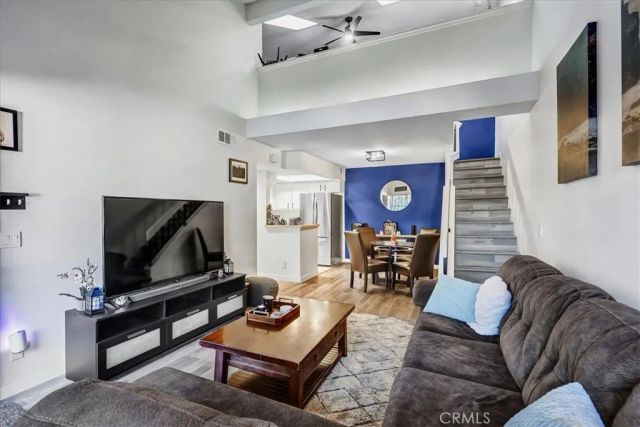 883 W 34th N, Long Beach, CA 90806