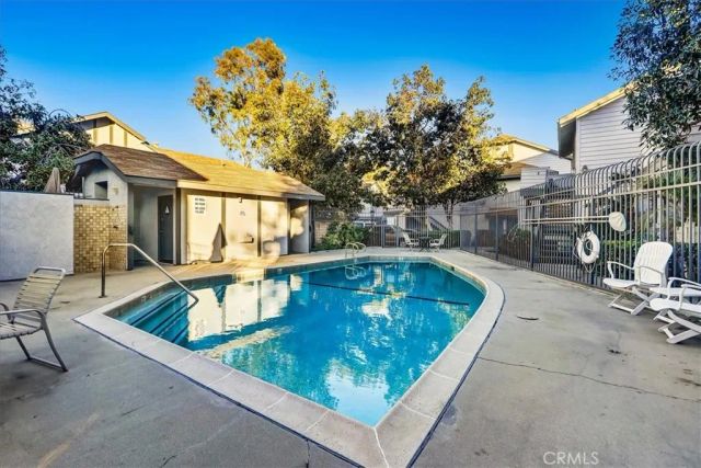 883 W 34th N, Long Beach, CA 90806