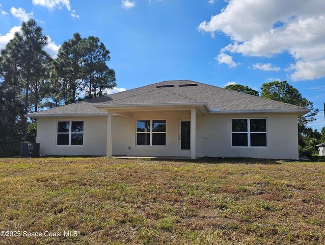 3317 Fitzpatrick Avenue SW, Palm Bay, FL 32908