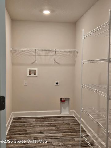 3317 Fitzpatrick Avenue SW, Palm Bay, FL 32908