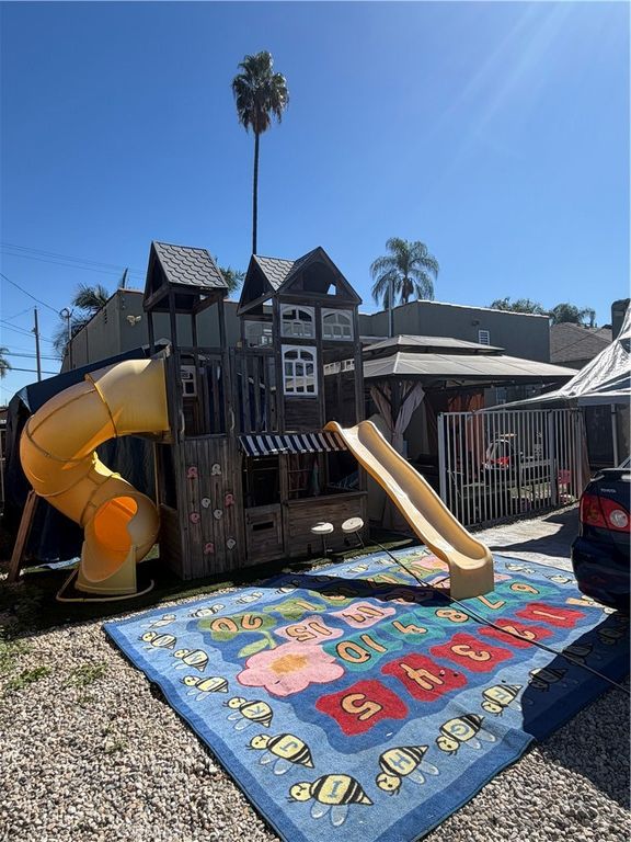 221 N Pearl, Compton, CA 90221 — photo 4