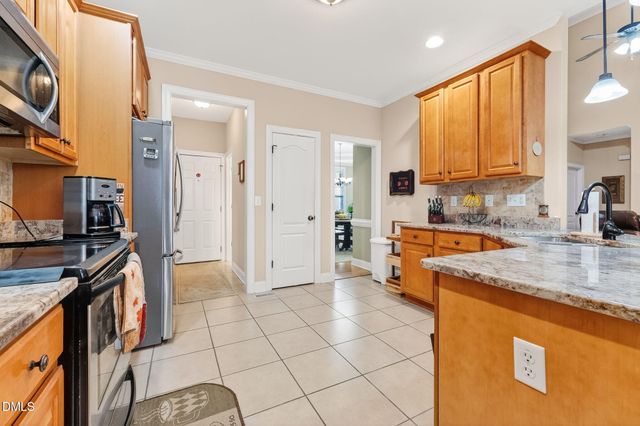 223 Landover Lane, Four Oaks, NC 27524