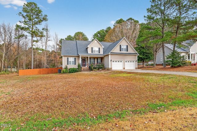 223 Landover Lane, Four Oaks, NC 27524