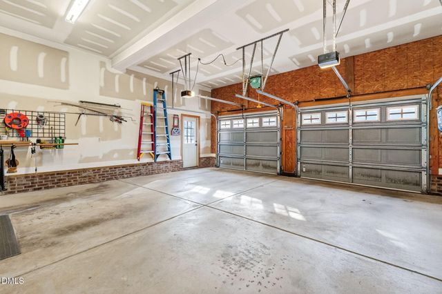 223 Landover Lane, Four Oaks, NC 27524