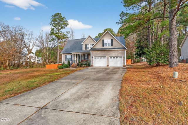 223 Landover Lane, Four Oaks, NC 27524