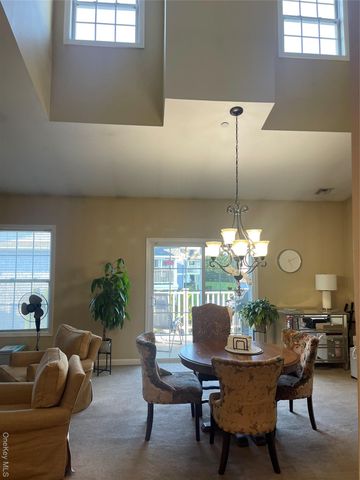 23 Nicole, Copiague, NY 11726